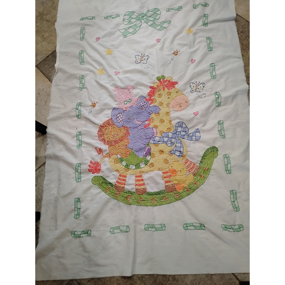 Jack Dempsey Giraffe & Friends Stamped White Quilt Crib Top 58" X 38" Unfinished
